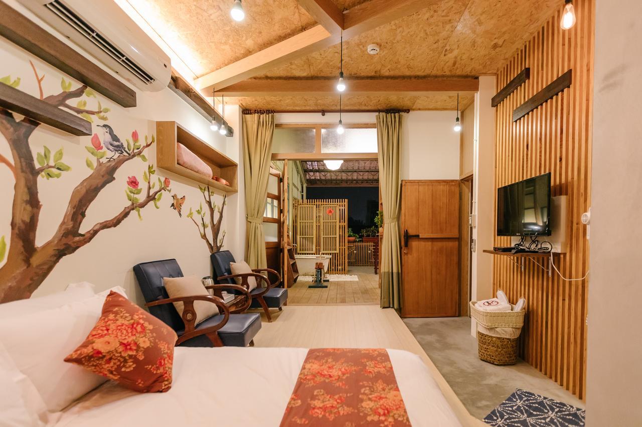 84 In Tainan Hotel Exterior photo